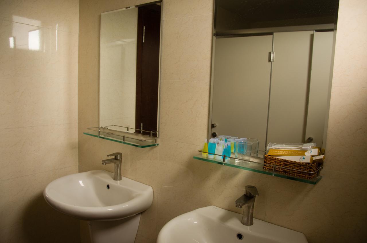 Epin Hotel Da Nang Buitenkant foto